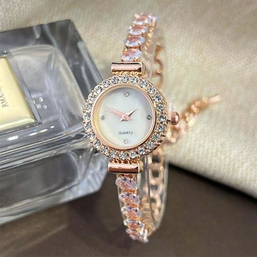 Aurelia Crystal Bloom